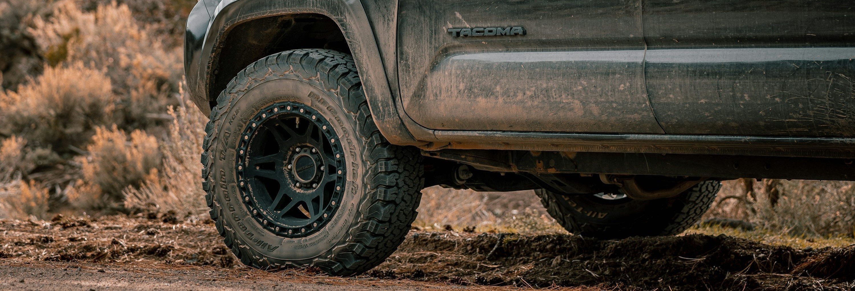 Tyre Banner Background